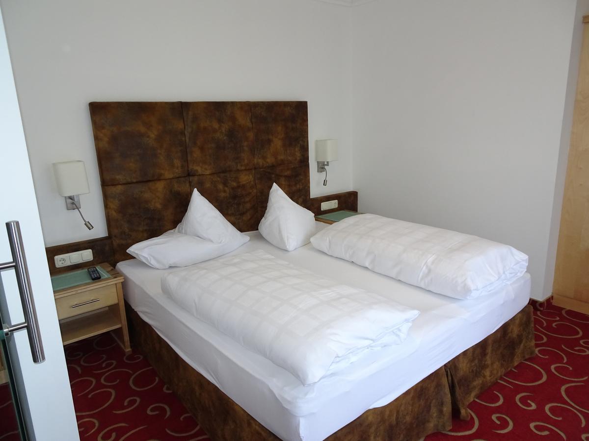 Alpenhotel Landhaus Kuechl Kirchberg in Tirol Dış mekan fotoğraf